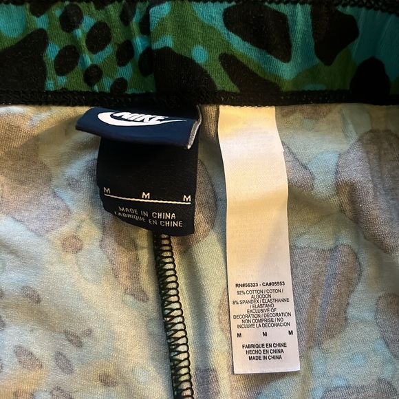 Nike Leggings - Picture 2 of 2